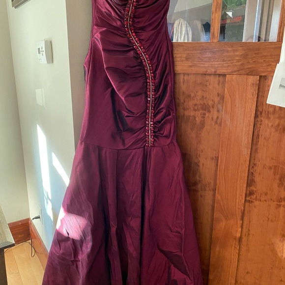 Mori Lee formal gown - Picture 6 of 9